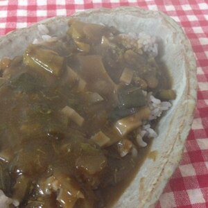 冷蔵庫の整理をする野菜カレー